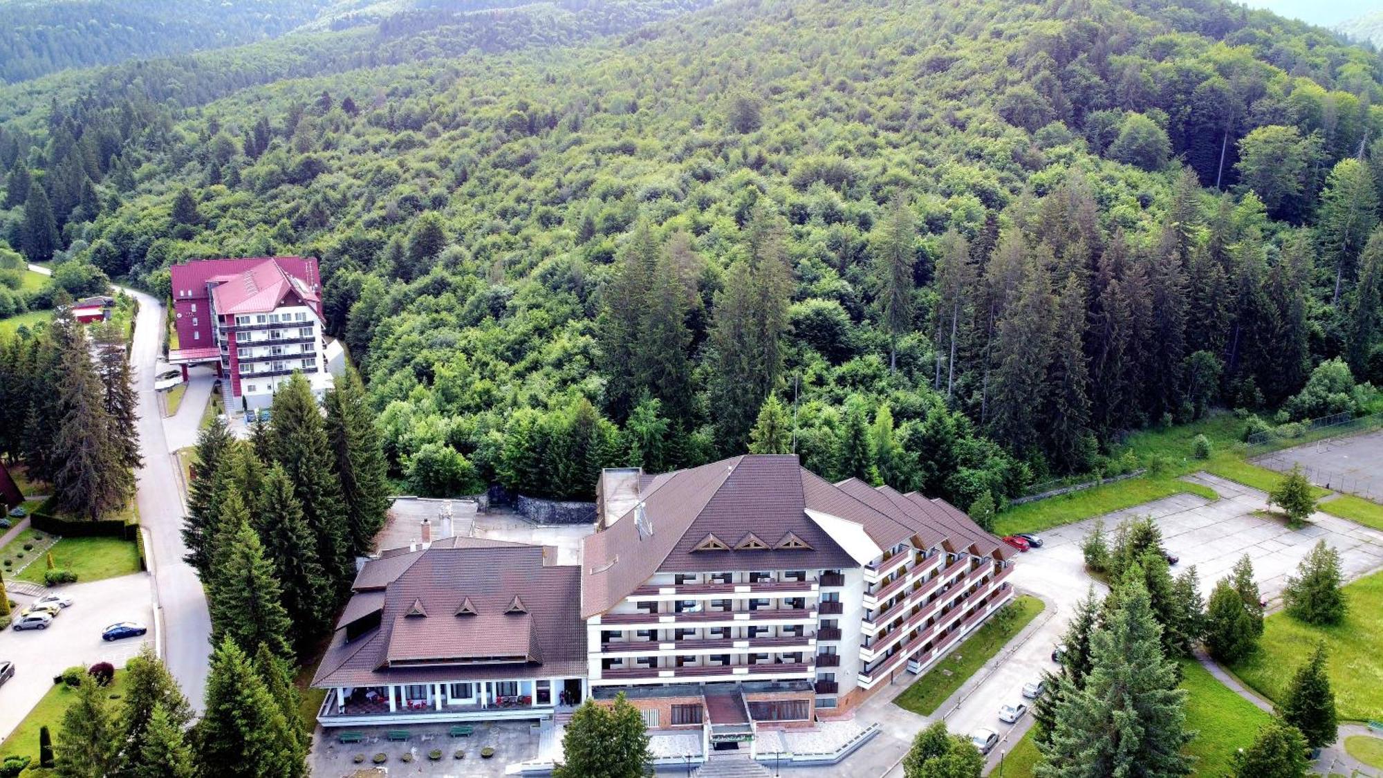 Hotel Bradul - Covasna Exteriér fotografie