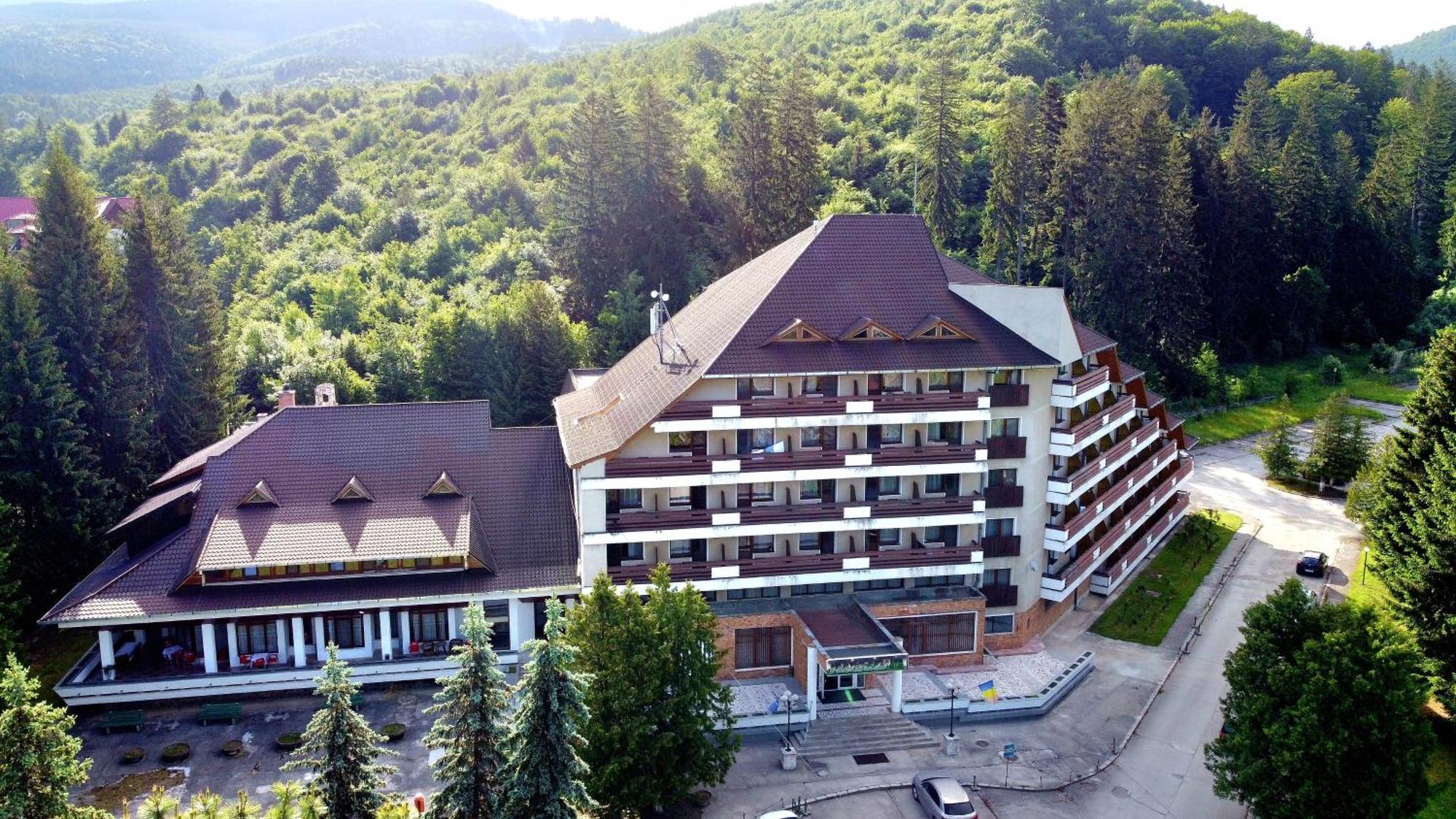 Hotel Bradul - Covasna Exteriér fotografie
