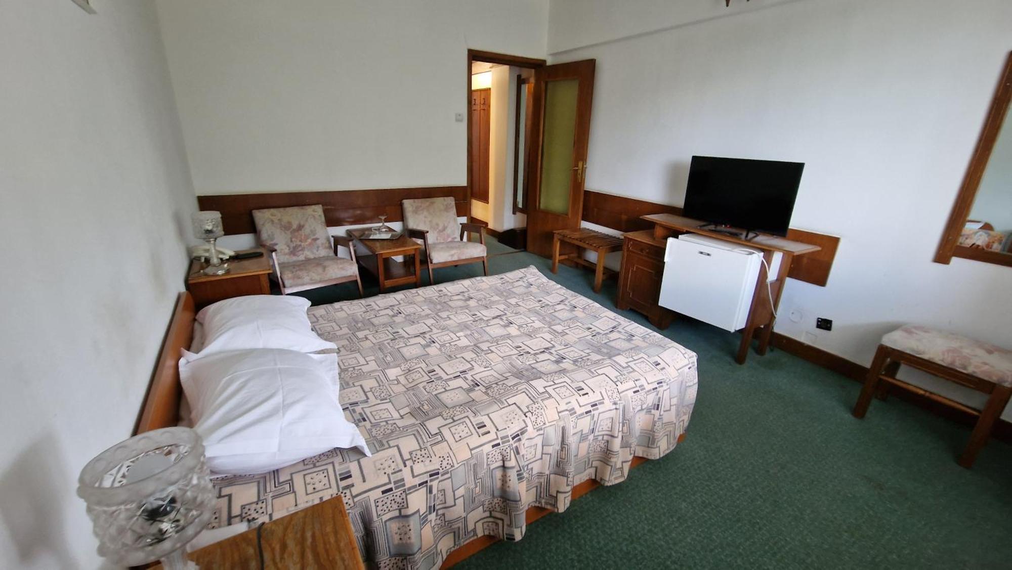 Hotel Bradul - Covasna Exteriér fotografie